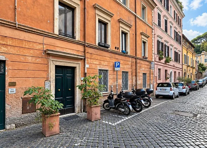 Apartment Elegantis D'alibert With Private Balcony - Comfort In The Heart Of Trastevere Rom