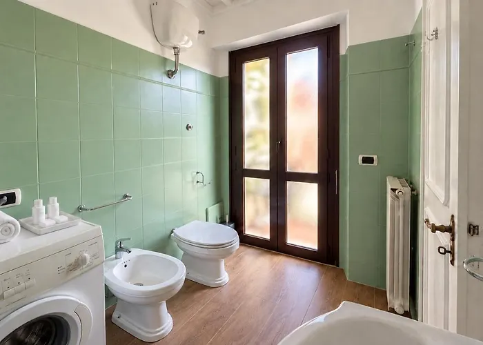 Apartment Elegantis D'alibert With Private Balcony - Comfort In The Heart Of Trastevere *