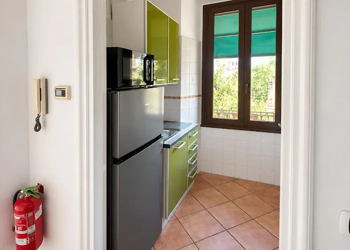 Elegantis D'alibert With Private Balcony - Comfort In The Heart Of Trastevere Rom