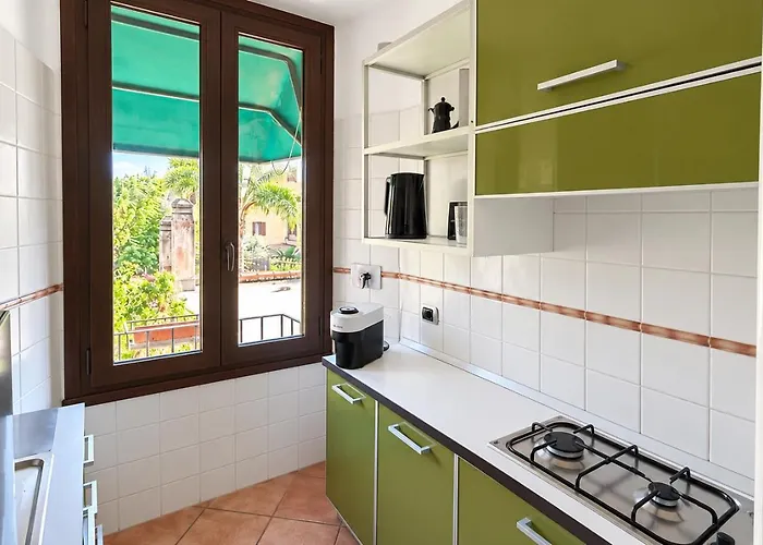 Elegantis D'alibert With Private Balcony - Comfort In The Heart Of Trastevere * Rom