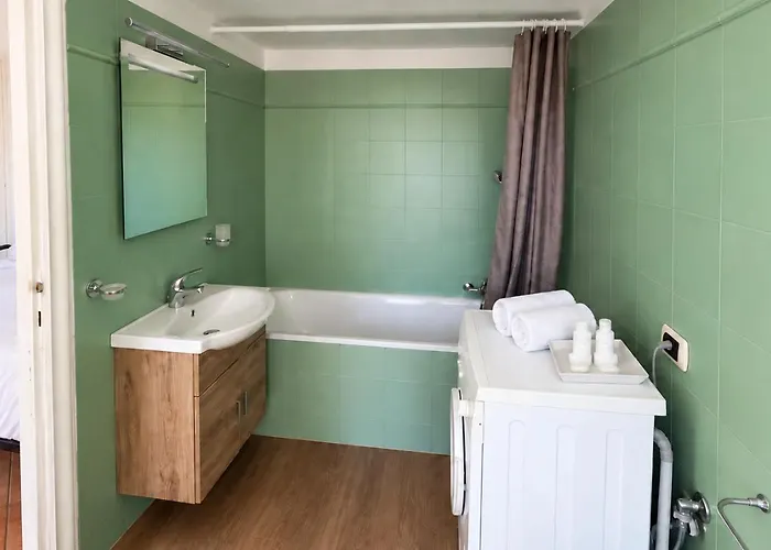 Elegantis D'alibert With Private Balcony - Comfort In The Heart Of Trastevere